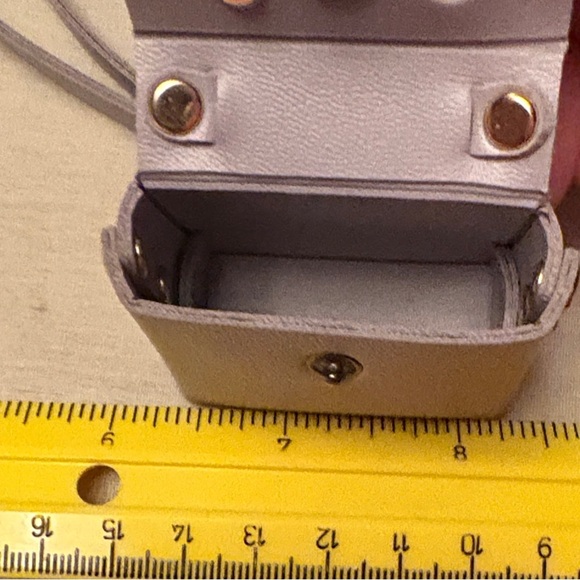 🌸🆕🌸Gray Mini Bag Keychain with Pink Pom Pom and Pink Flower Bag Charm - Picture 14 of 15